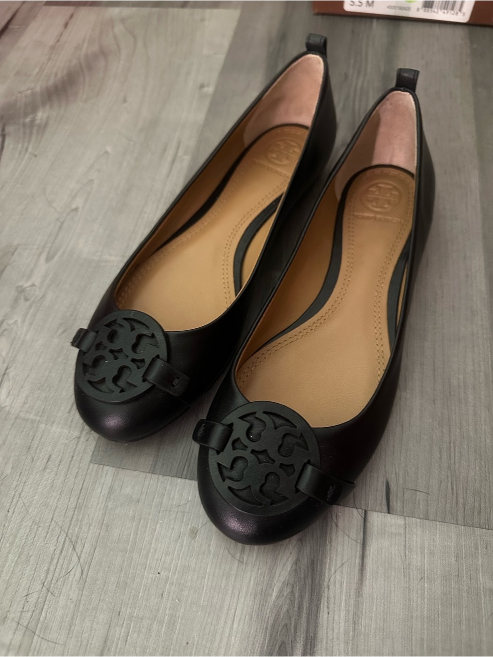 Tory Burch Black Leather Logo Ballet Flats – Size 6
